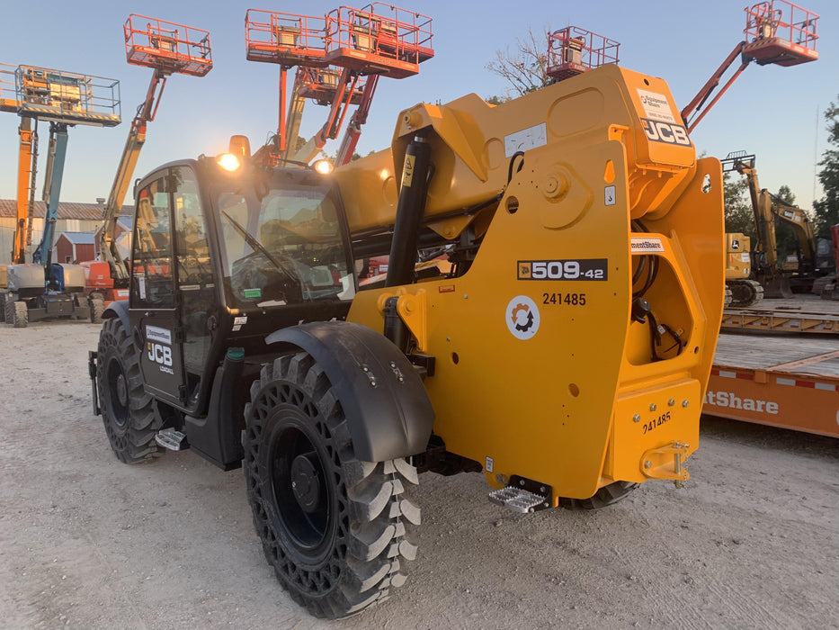 2022 JCB 509-42