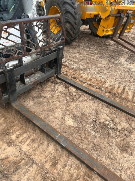 2025 ARROW MATERIAL HANDLING F5100CB - 72"