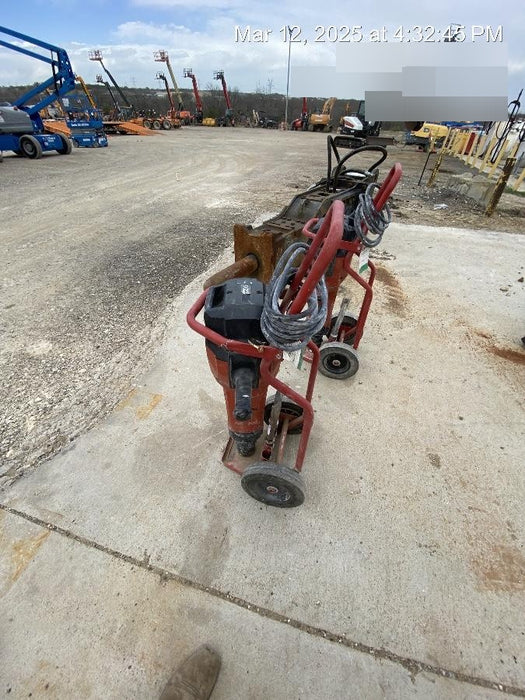 2022 HILTI TE 3000-AVR