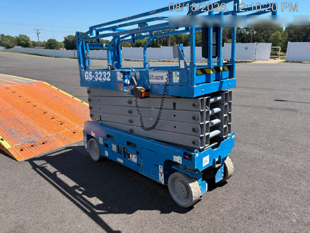 2022 GENIE GS-3232