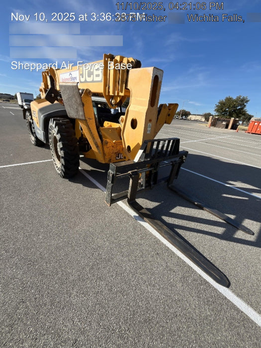 2019 JCB 512-56 109 HP w/Open ROPS, Beacon, Aux Hydraulics, Worklights, Solid Tires 60" Carriage/Forks