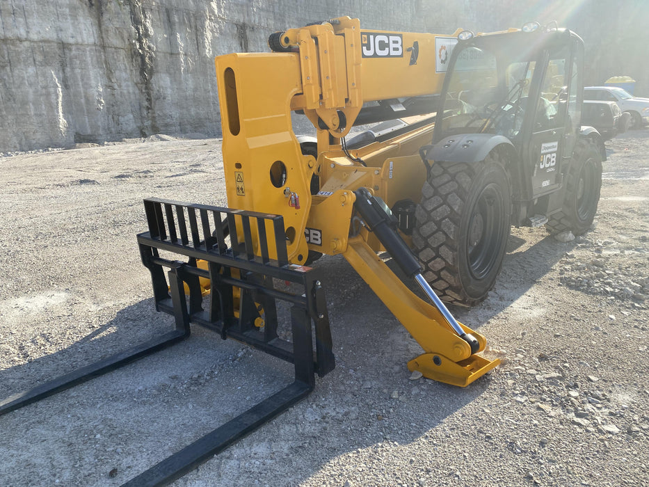 2022 JCB 510-56