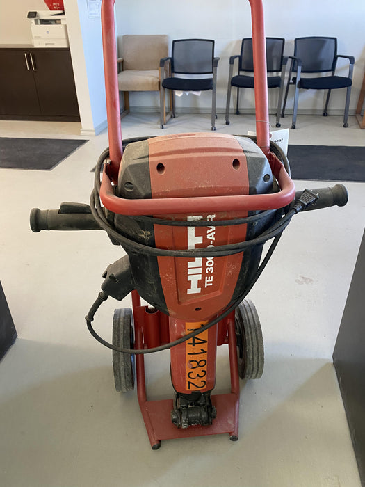 2021 HILTI TE 3000-AVR