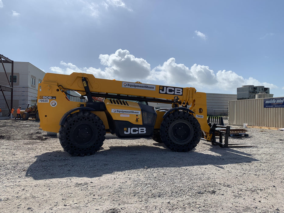 2020 JCB 509-42 Cab/Heat/Air, Solid Tires, Work Lights, Beacon, Aux Hydraulics, Back up Alarm, Lifting Eye, ES Decals