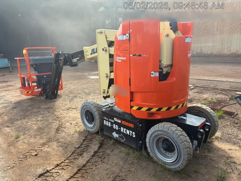 2025 JLG E300AJP