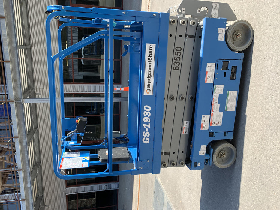 2020 Genie GS-1930 Solid Non Marking Tires, Beacon, Folding rails with half height swing gate