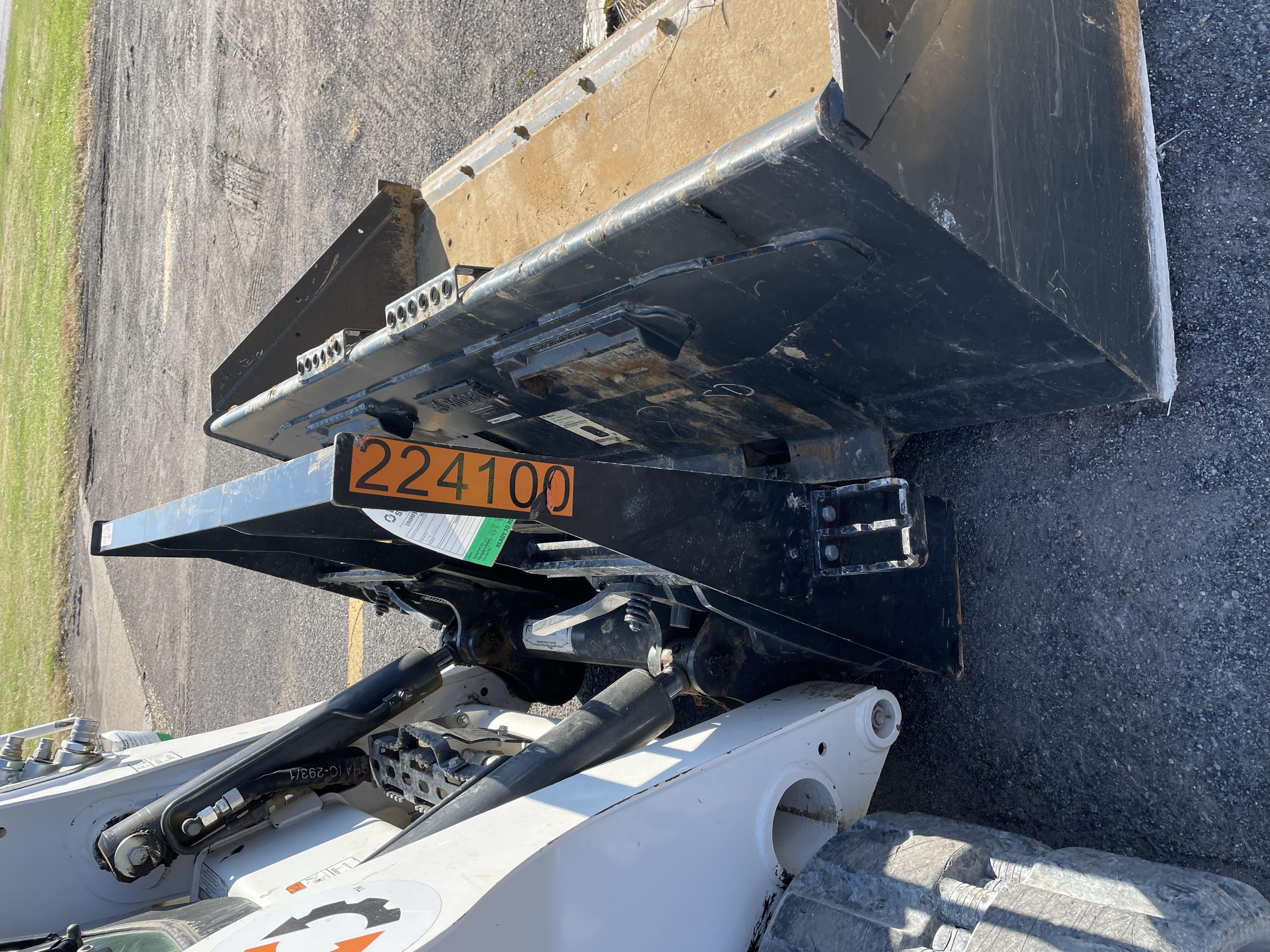 2022 ARROW MATERIAL HANDLING 48" Pallet Forks - Arrow