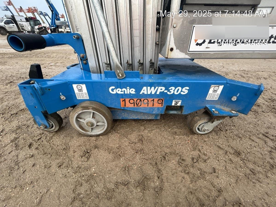 2021 GENIE AWP-30S DC