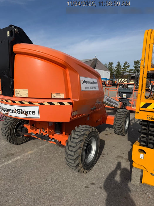 2020 JLG 400S