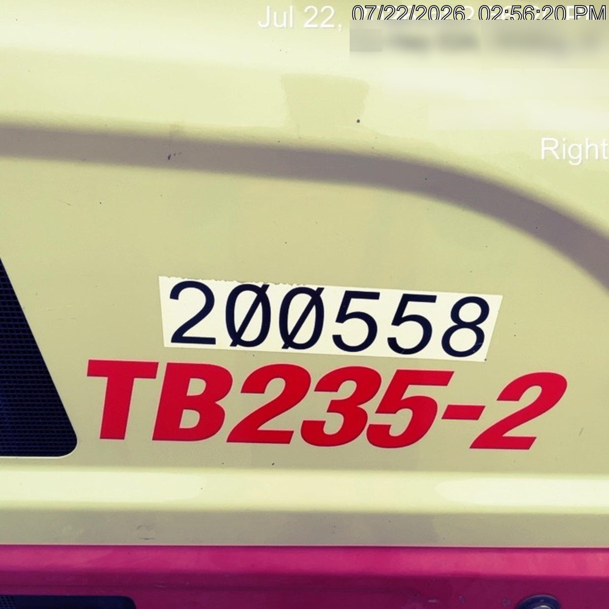 2022 TAKEUCHI TB235-2CR