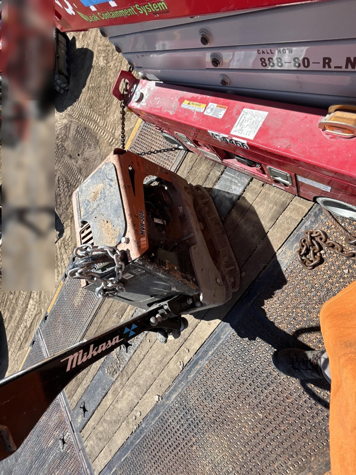 2023 Multiquip MV308GH Honda GX270, 18" Plate, Tachometer