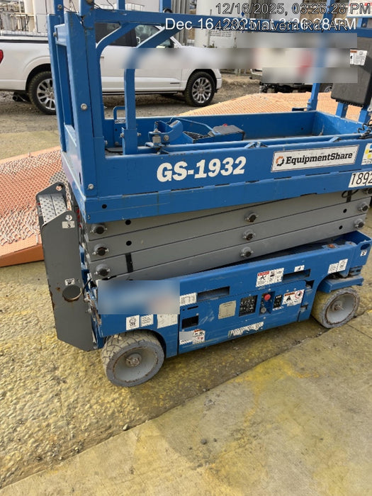 2021 GENIE GS-1932