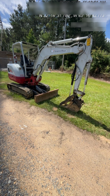 2022 TAKEUCHI TB235-2R