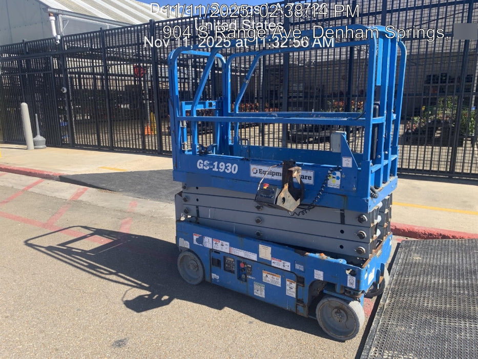 2020 Genie GS-1930 Solid Non Marking Tires, Beacon, Folding rails with half height swing gate