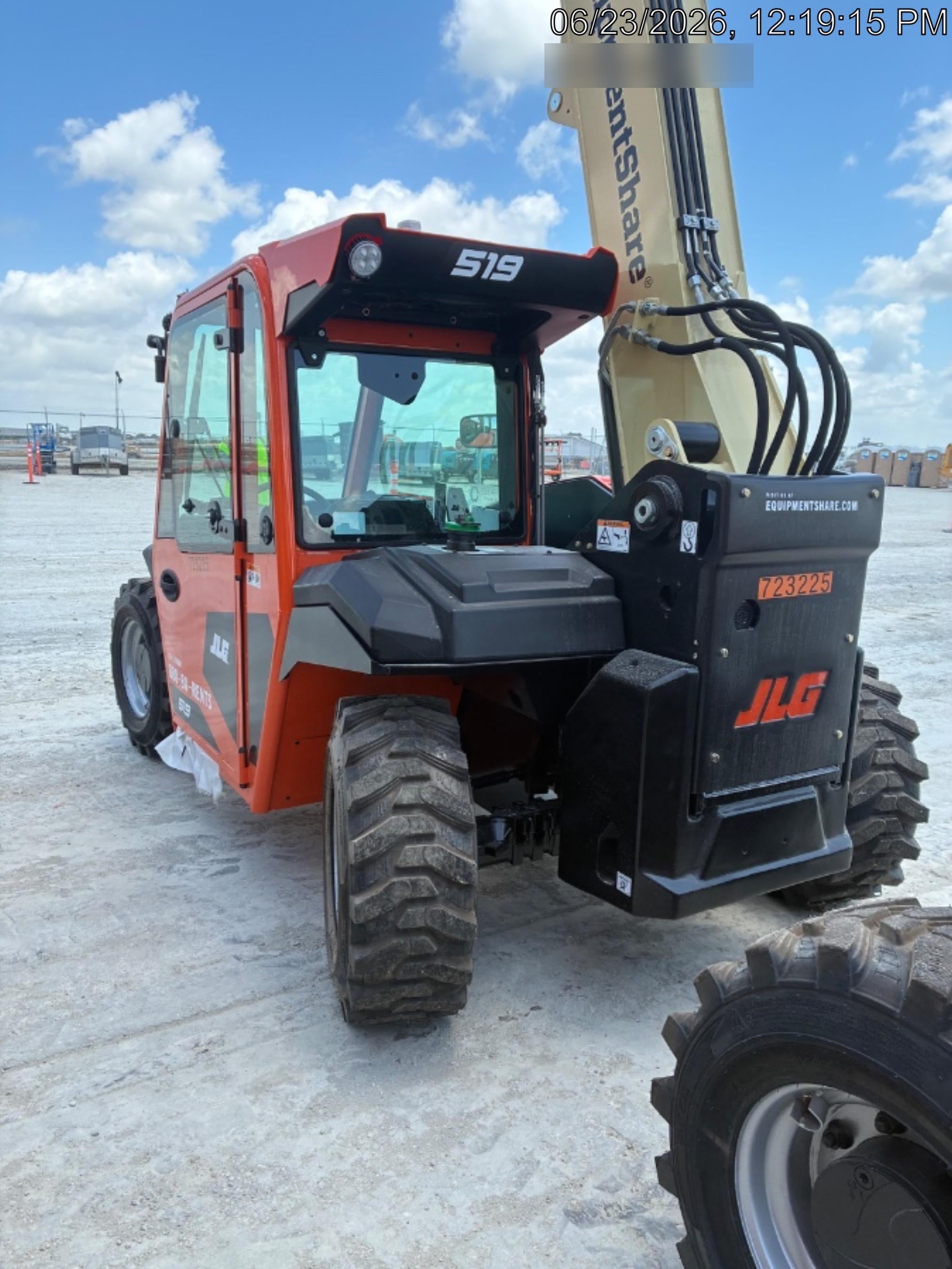 2026 JLG 519