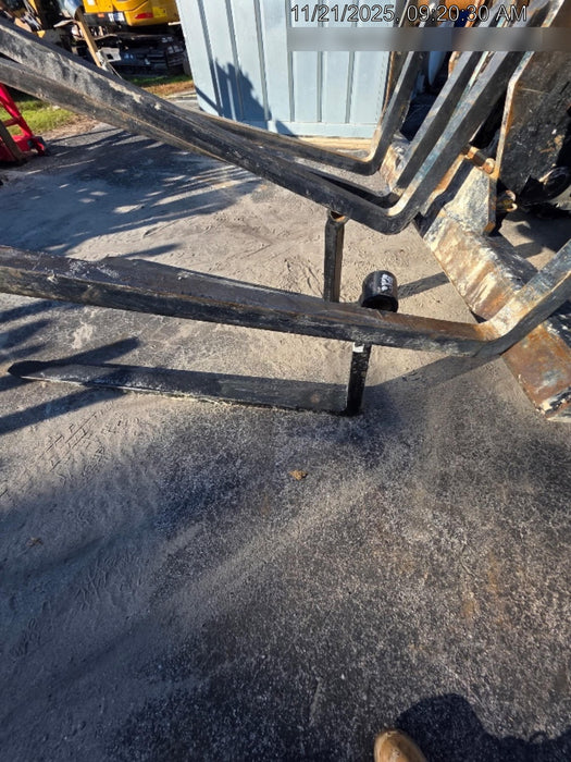 2019 Genie GTH-636 Canopy, Solid RT Tires, LED Work Lights, Beacon 60" QA Carriage, 48" Forks