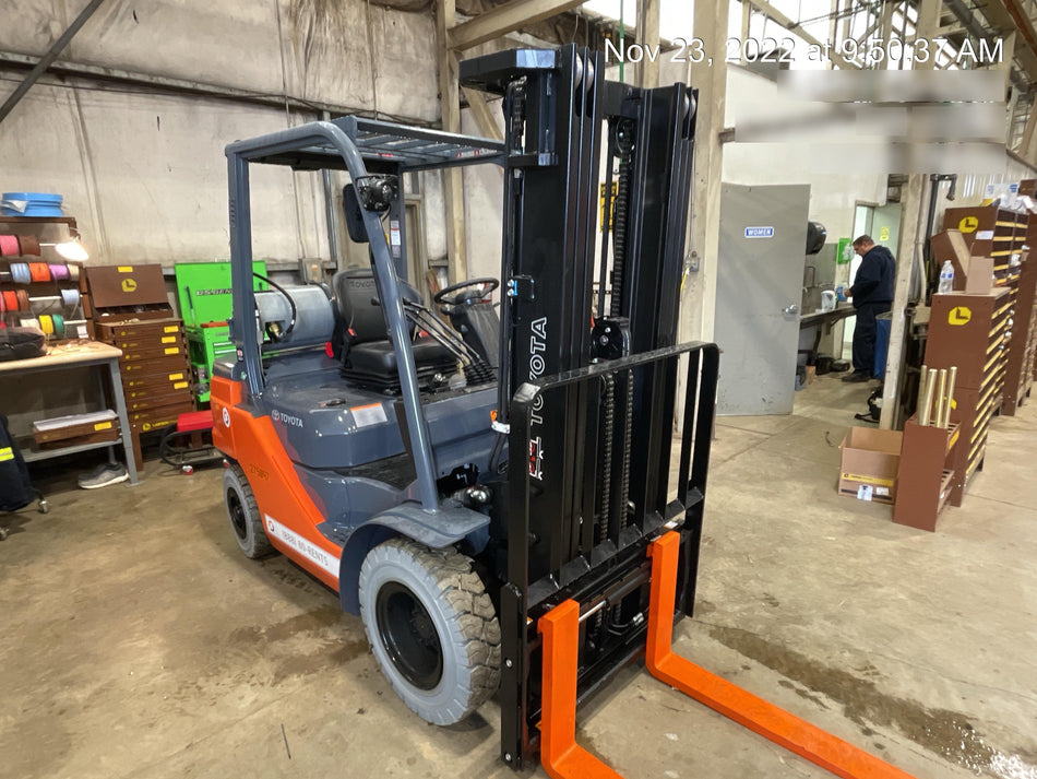 2022 TOYOTA 50-8FGU25