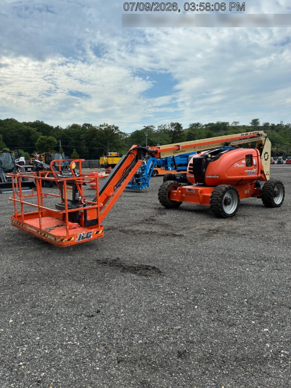 2023 JLG 600AJ