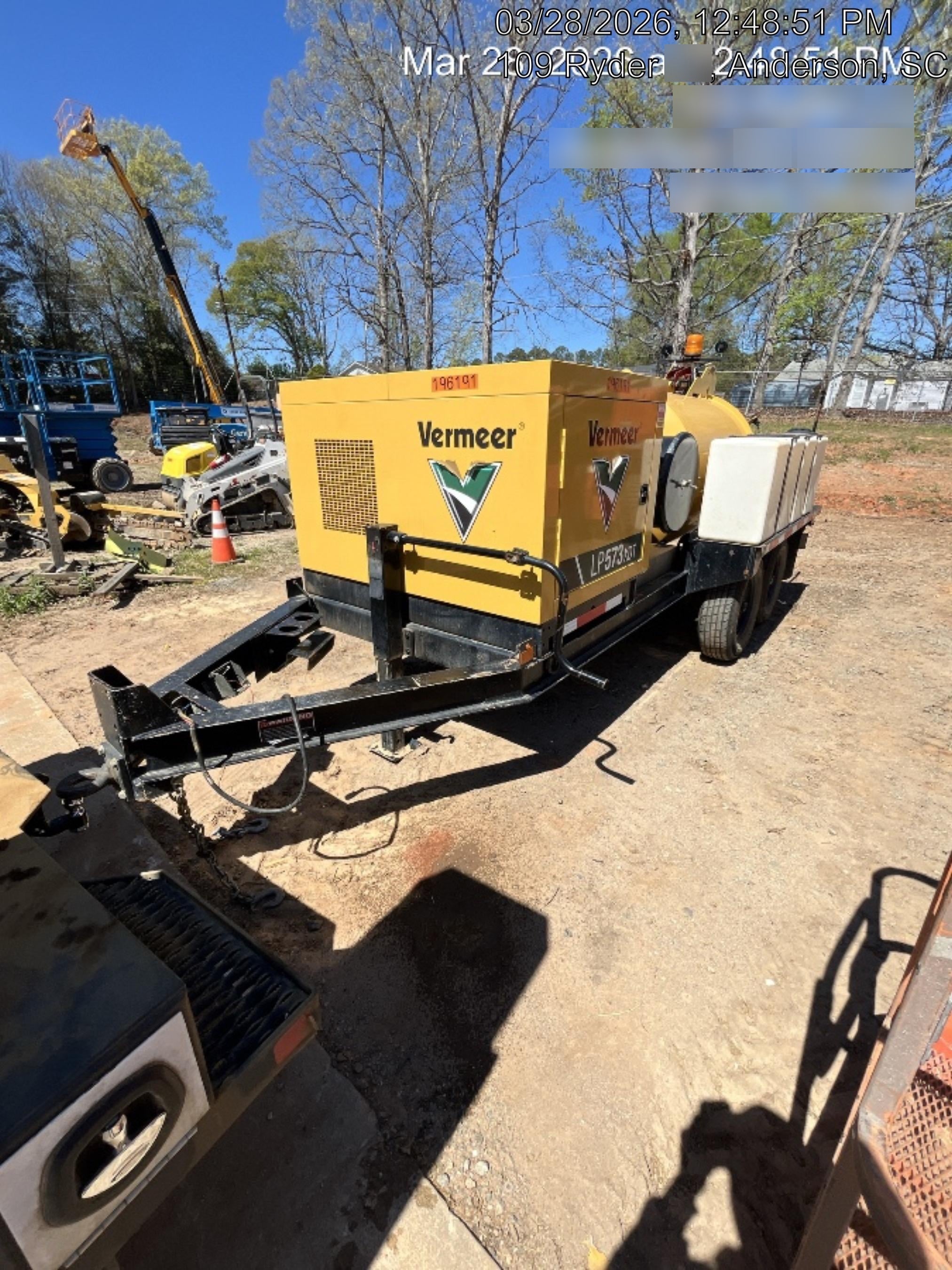 2021 Vac-Tron LP573XDT T4 Koehler Diesel Engine, 500 Gallon Debris Tank, x2 100 Gallon Water Tanks