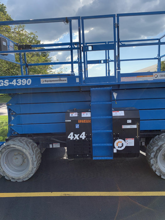 2020 GENIE GS-4390 RT