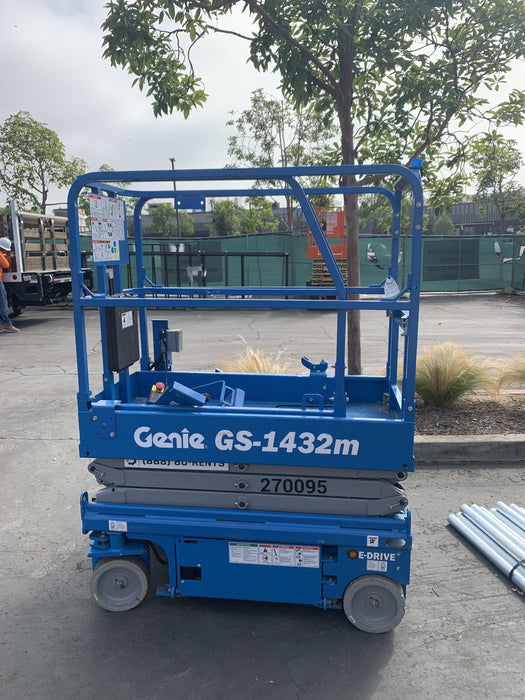 2022 GENIE GS-1432