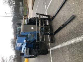 2019 Genie GTH-844 Cab/Heat/AC, Solid RT Tires, LED Work Lights, Beacon 60" QA Carriage, 48" Forks