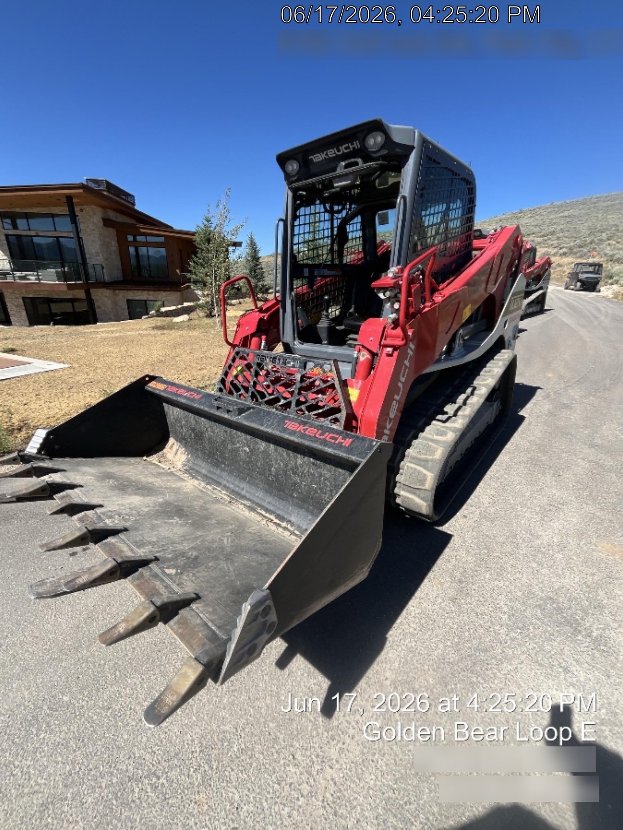 2024 TAKEUCHI TL12V2-CR