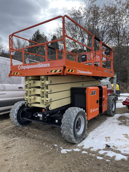 2023 JLG RT4394