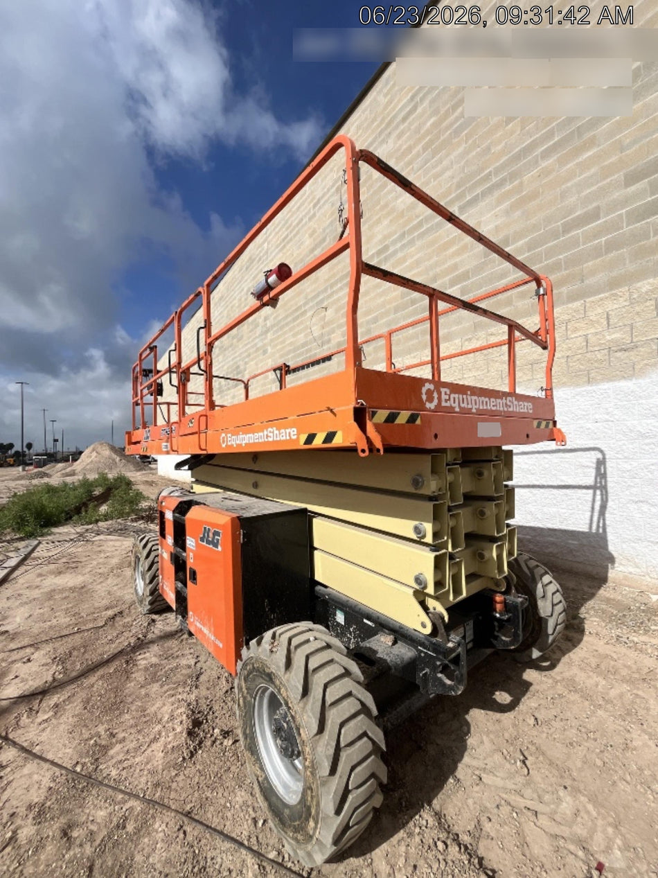 2023 JLG RT4394