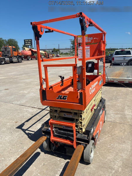 2022 JLG ES1932