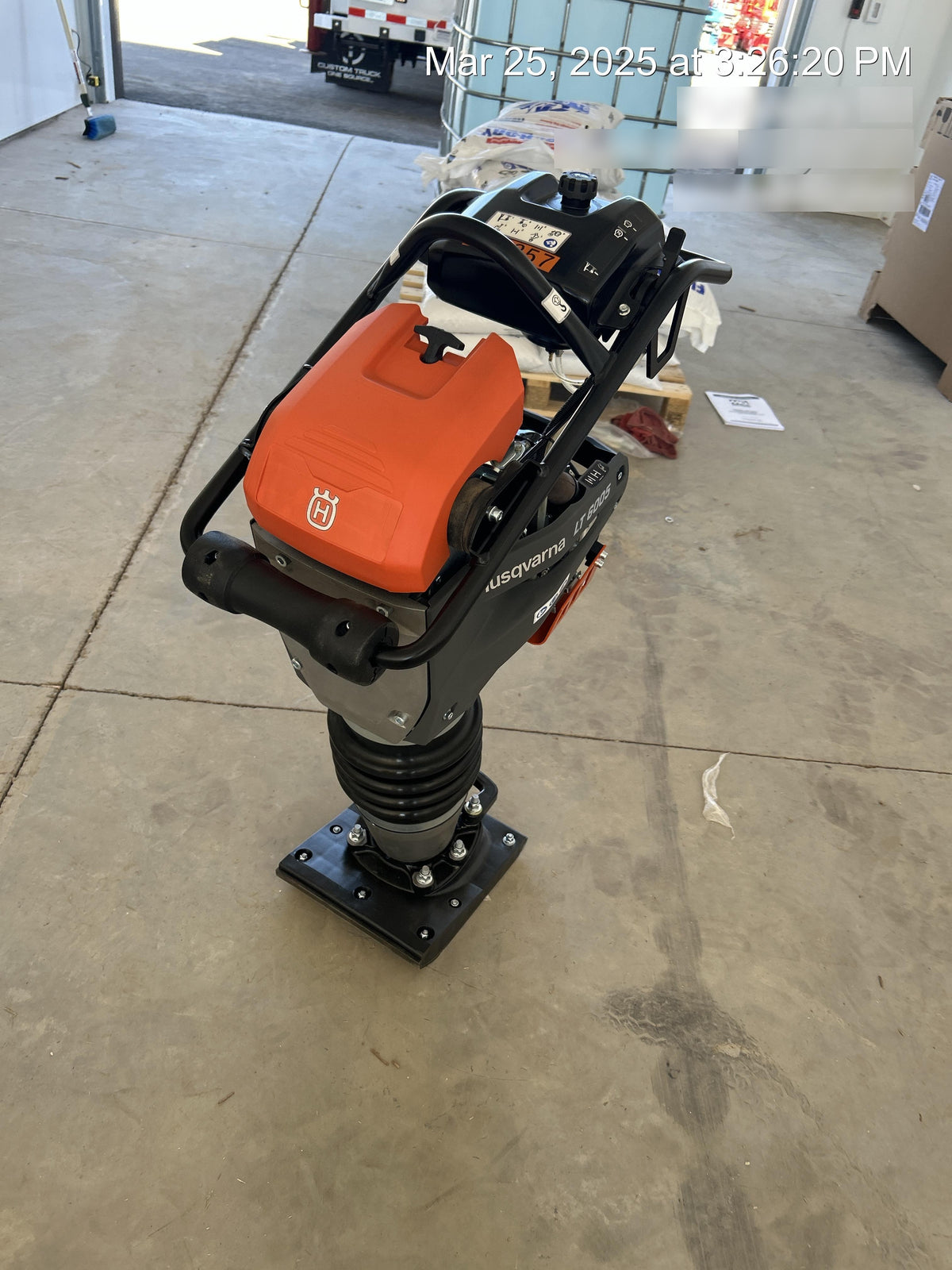 2025 HUSQVARNA LT6005