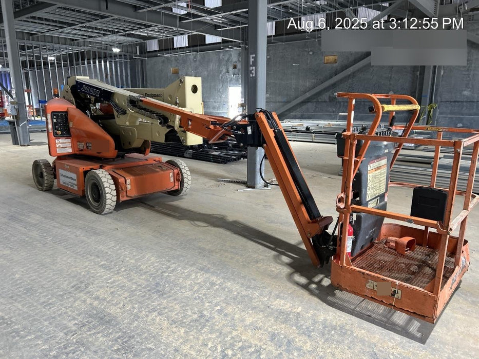 2019 JLG E400AJPN