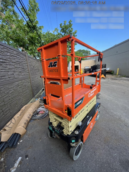 2025 JLG ES1932