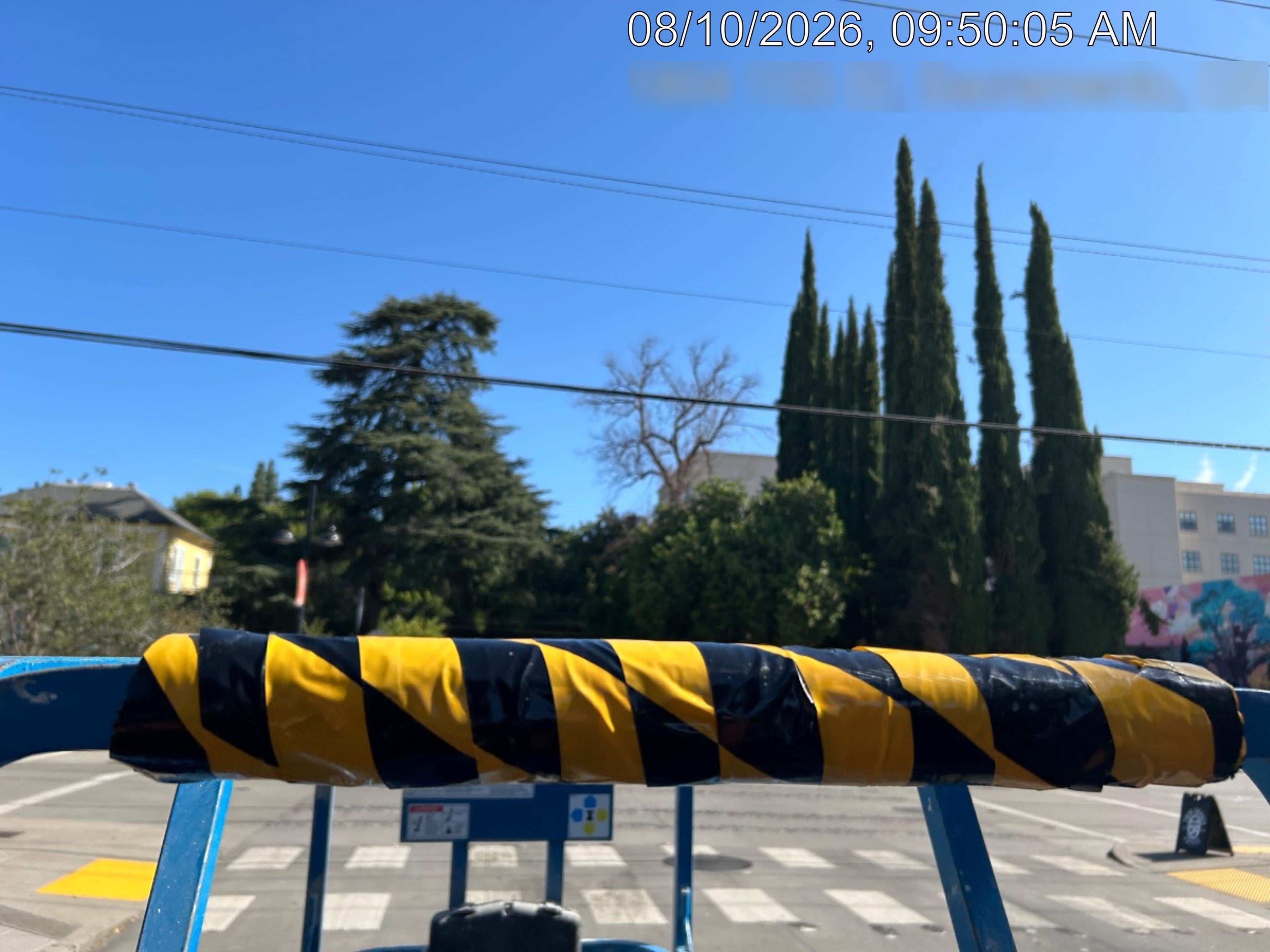 2019 Genie GS-1930 Half Height Swing Gate, 800W Inverter
