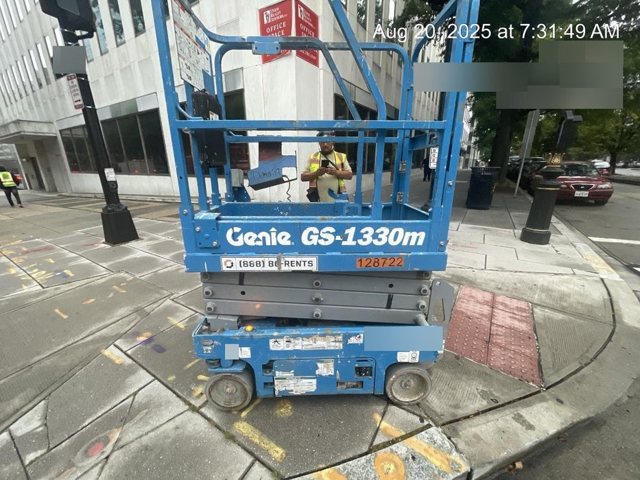 2021 GENIE GS-1330m