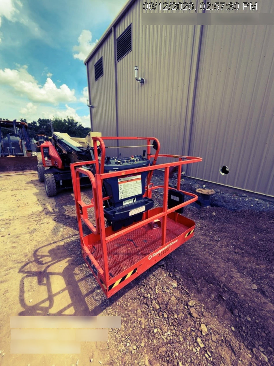 2024 JLG E450AJ