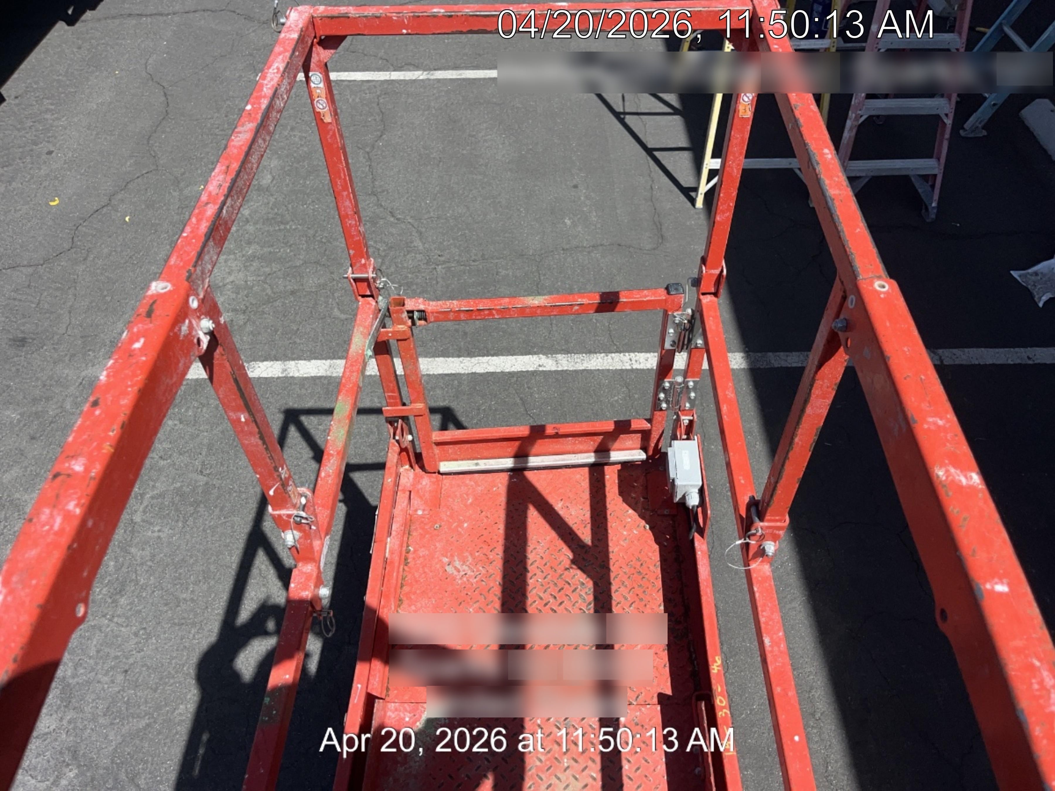 2020 Skyjack SJIII-3219 Solid NM Tires, Half height spring hinged entry gate, Dual Beacons, 800W Inverter