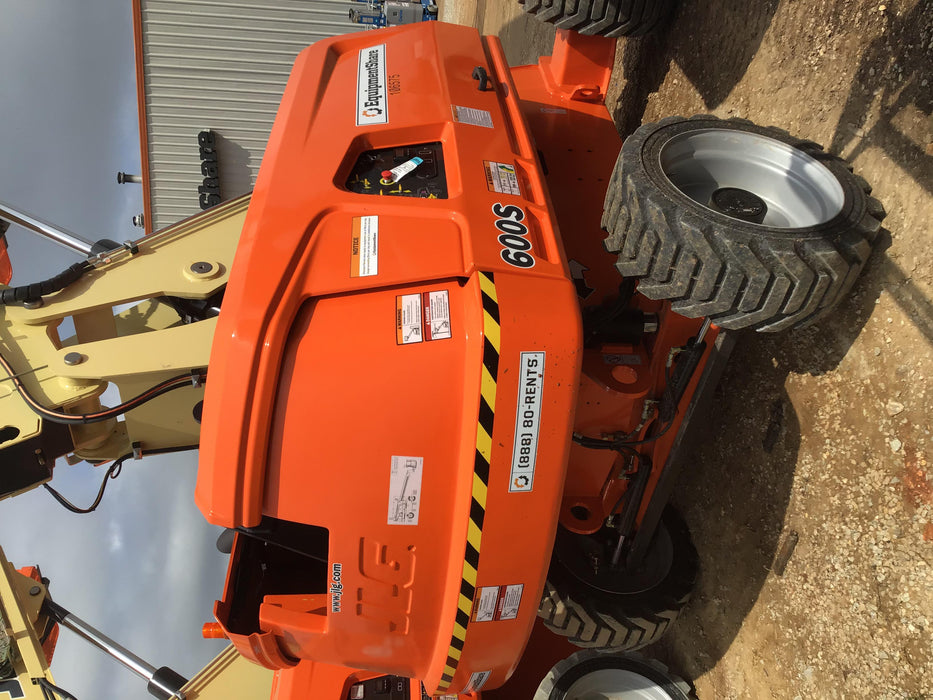 2020 JLG 600S