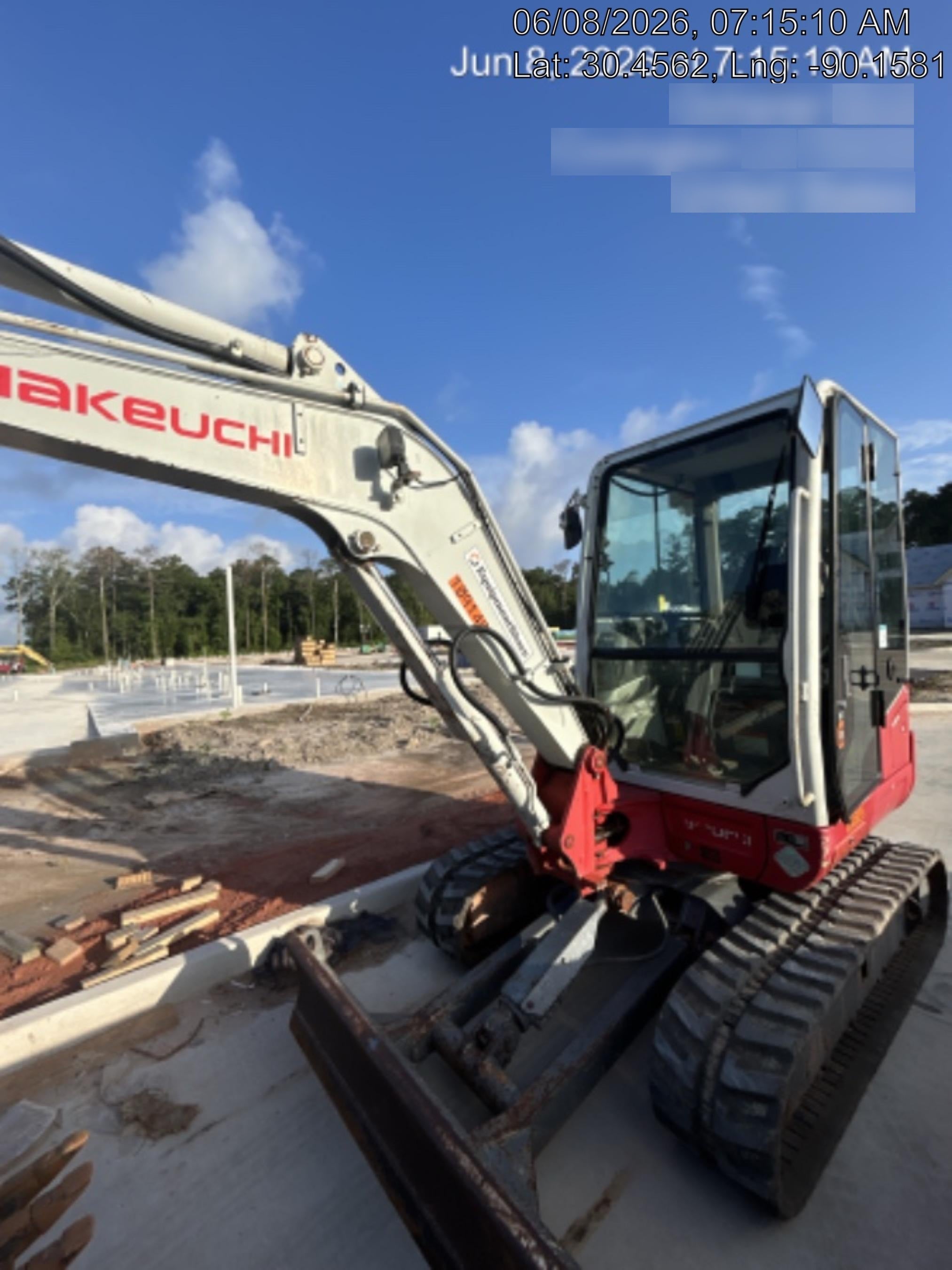 2020 TAKEUCHI TB-235-2CR