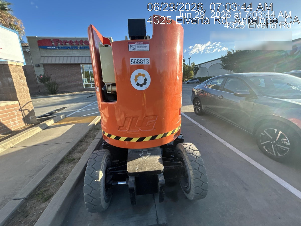 2025 JLG E300AJP