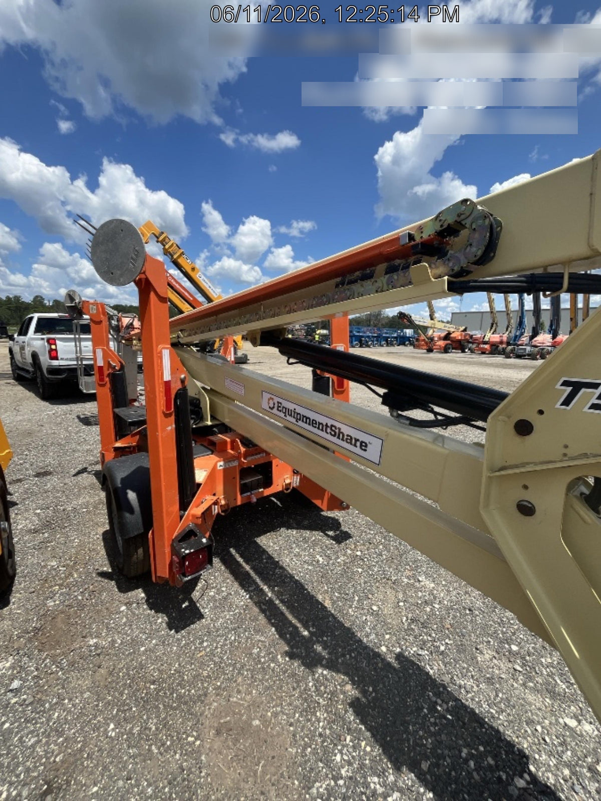 2022 JLG T500J
