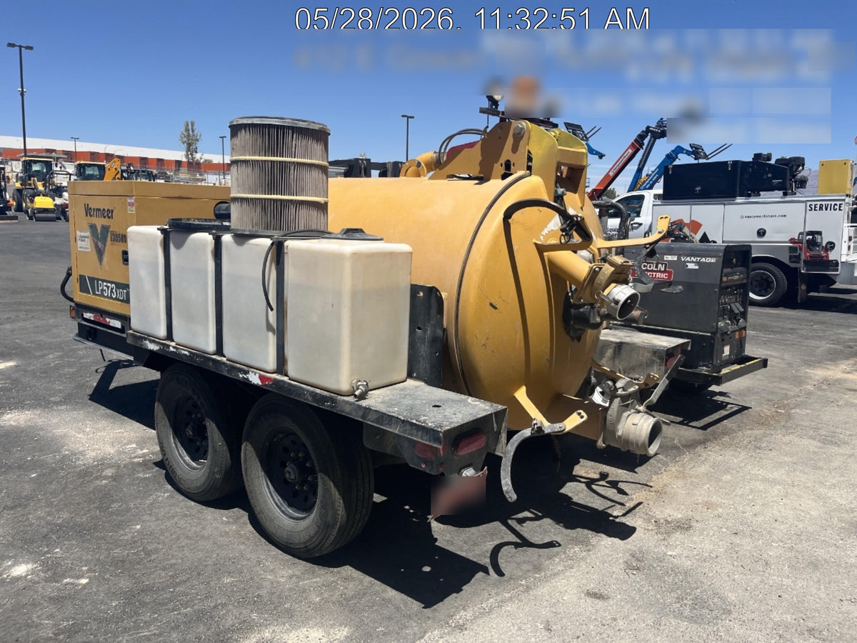 2022 Vac-Tron LP573XDT T4 Koehler Diesel Engine, 500 Gallon Debris Tank, x2 100 Gallon Water Tanks