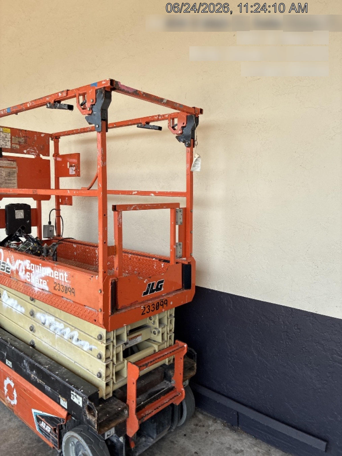 2022 JLG ES1932