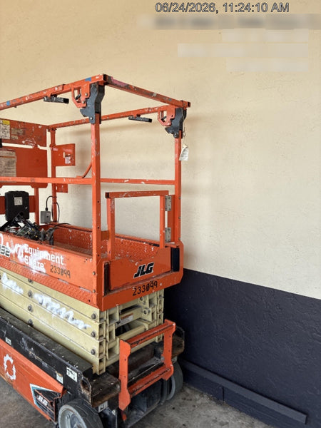 2022 JLG ES1932
