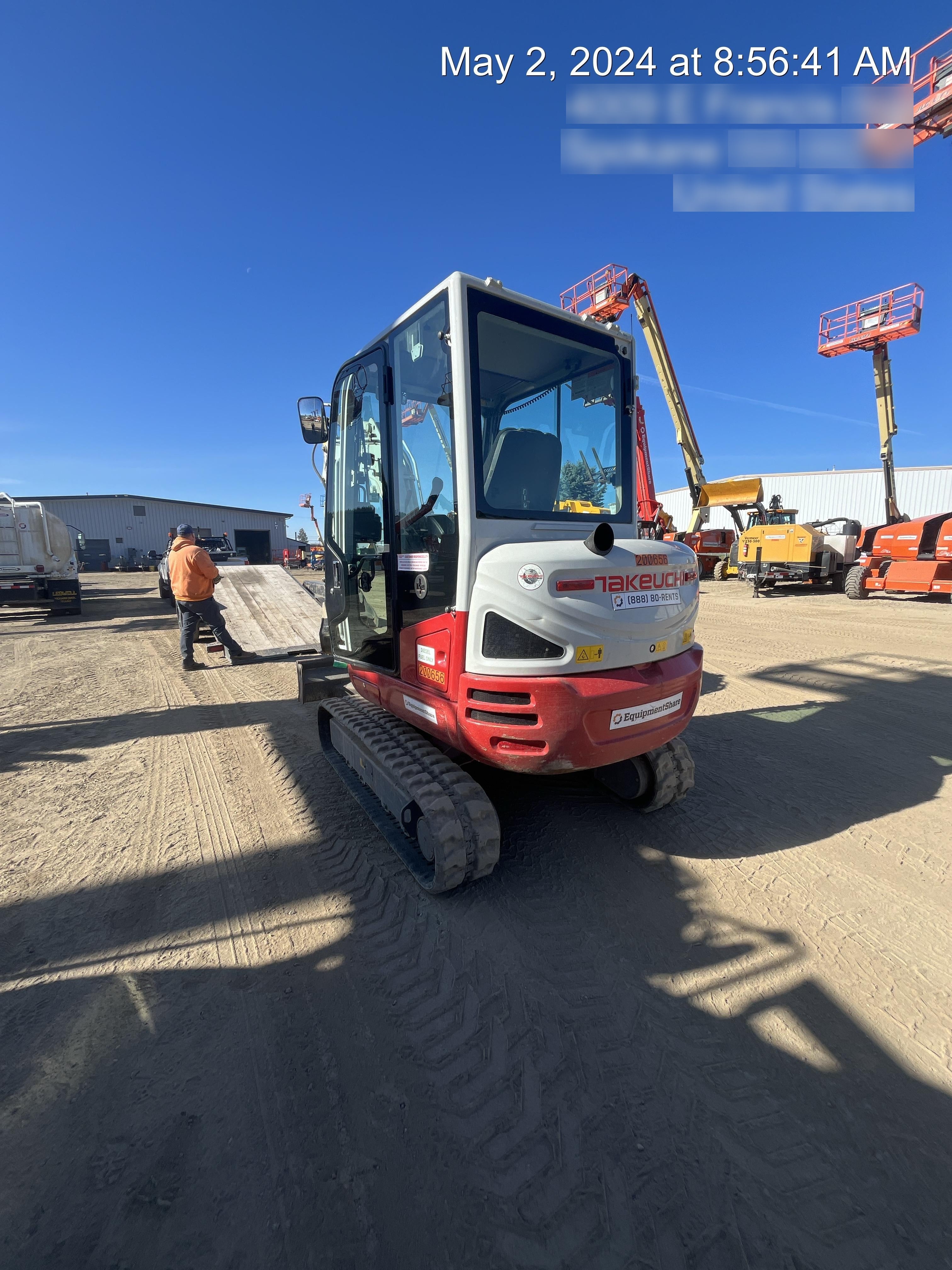 2022 TAKEUCHI TB235-2CR
