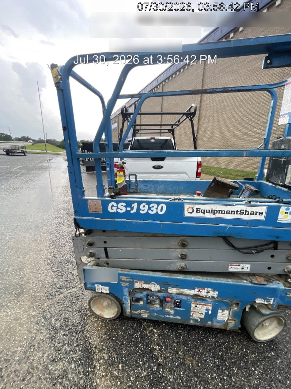 2019 Genie GS-1930 Fixed rails with chain Entry