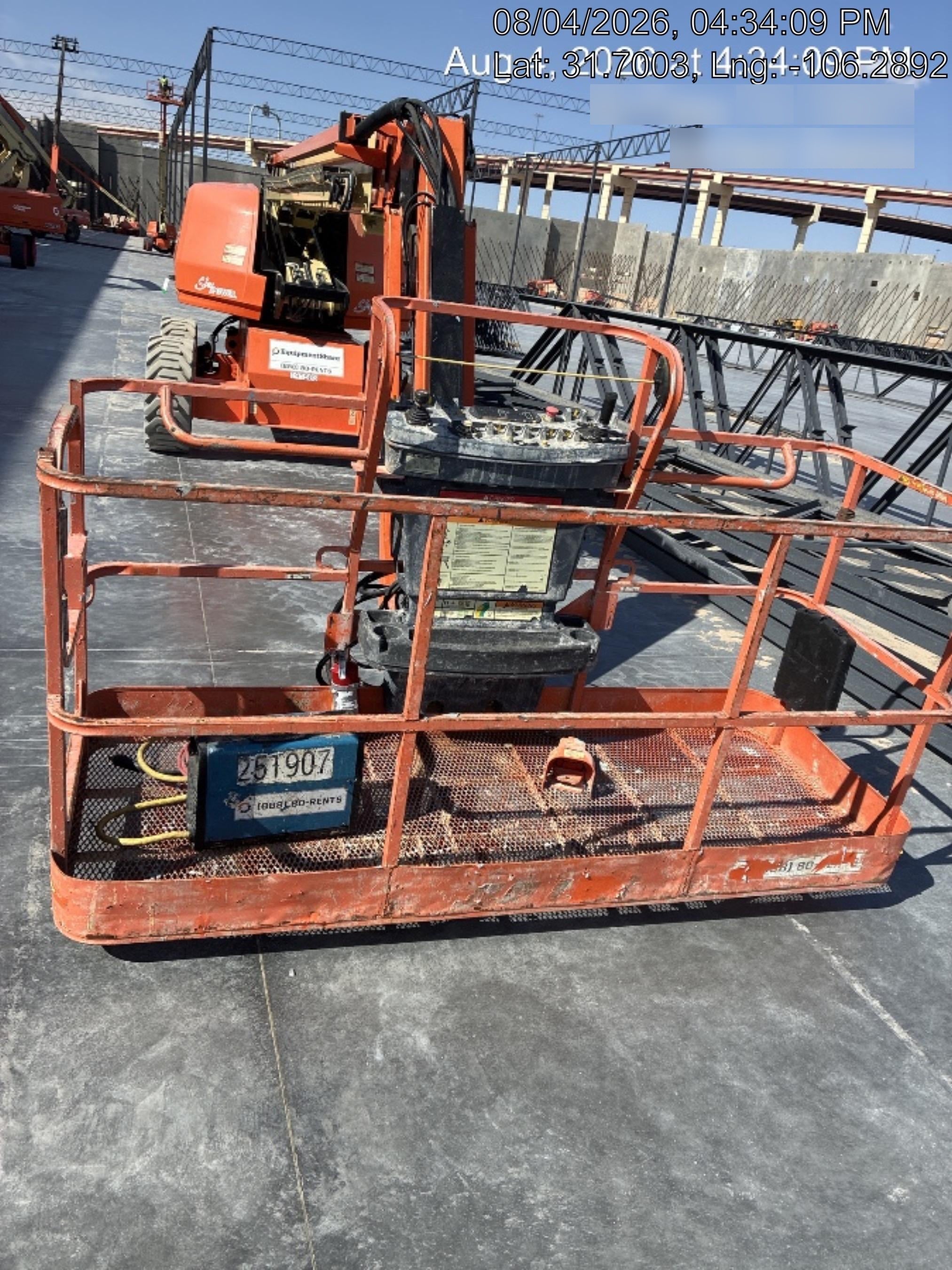 2021 JLG 660SJ