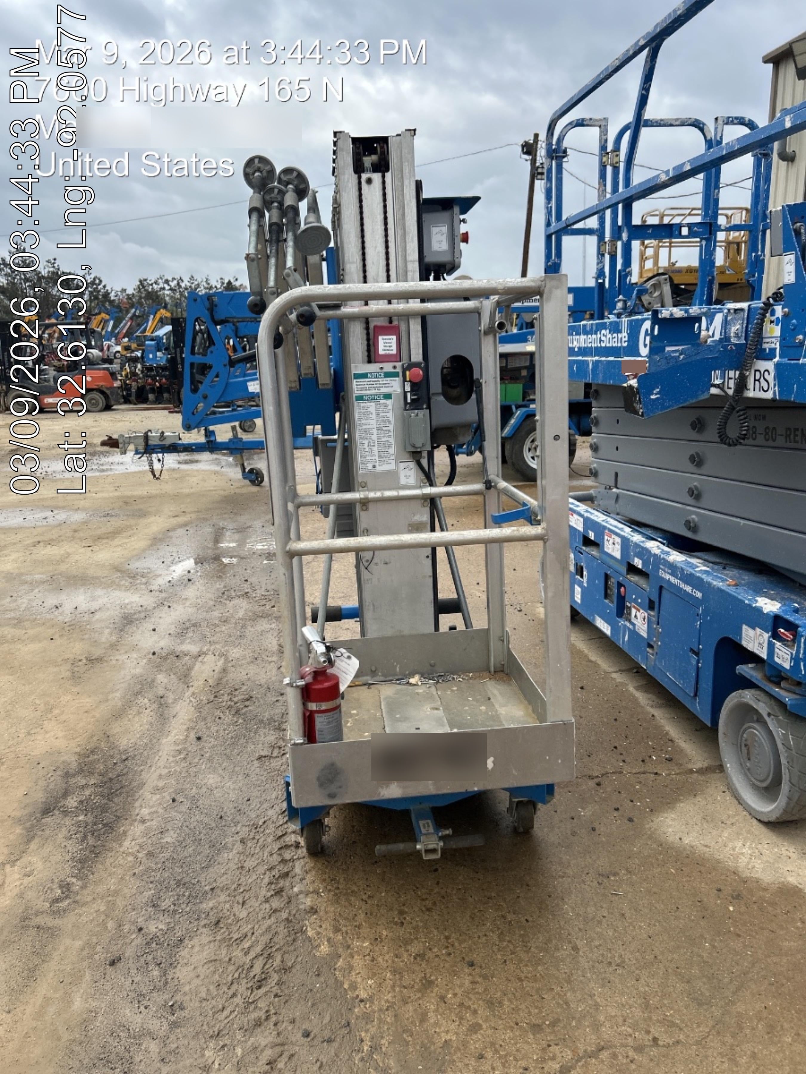 2019 GENIE AWP-30S