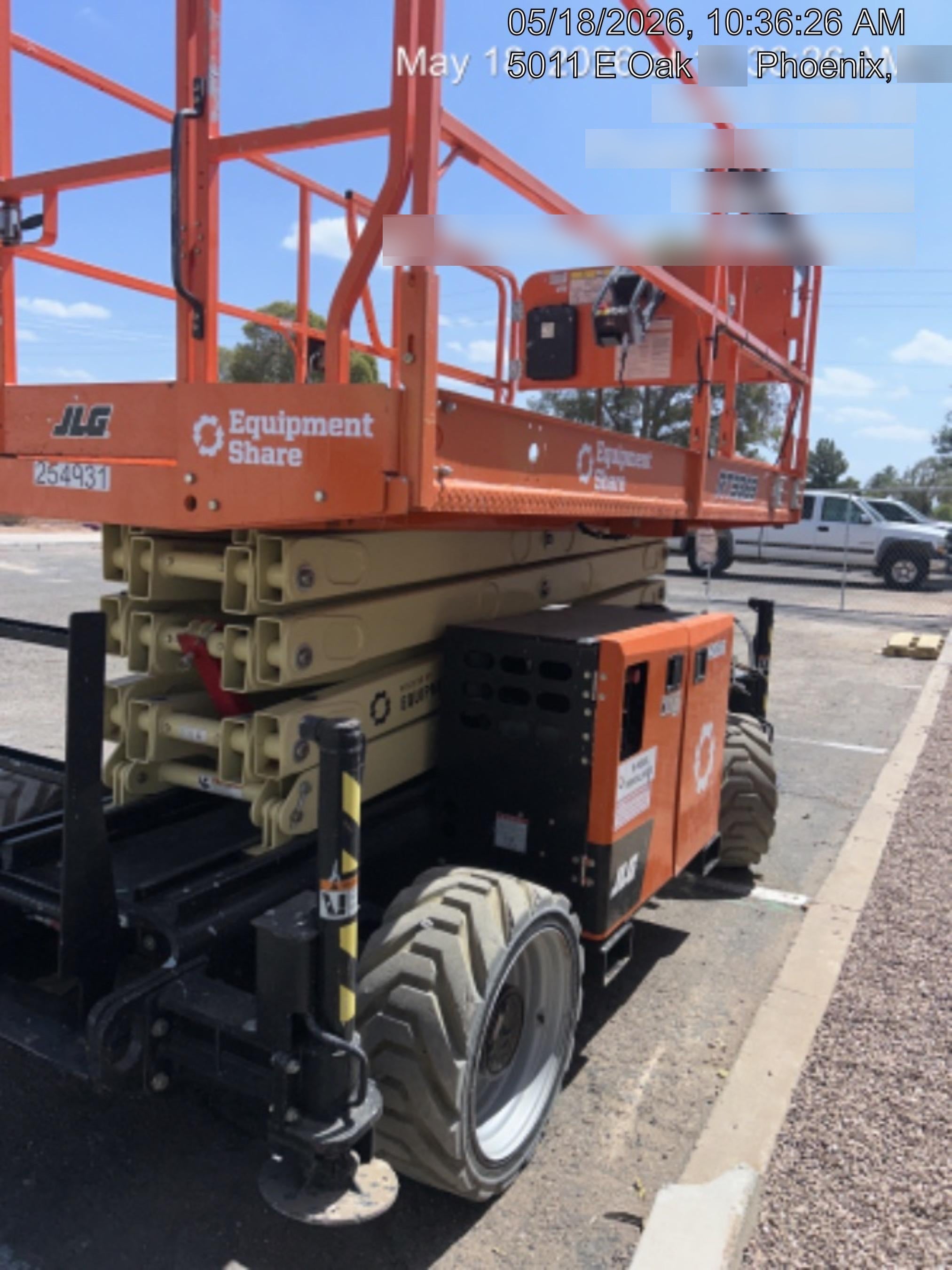 2022 JLG RT3369