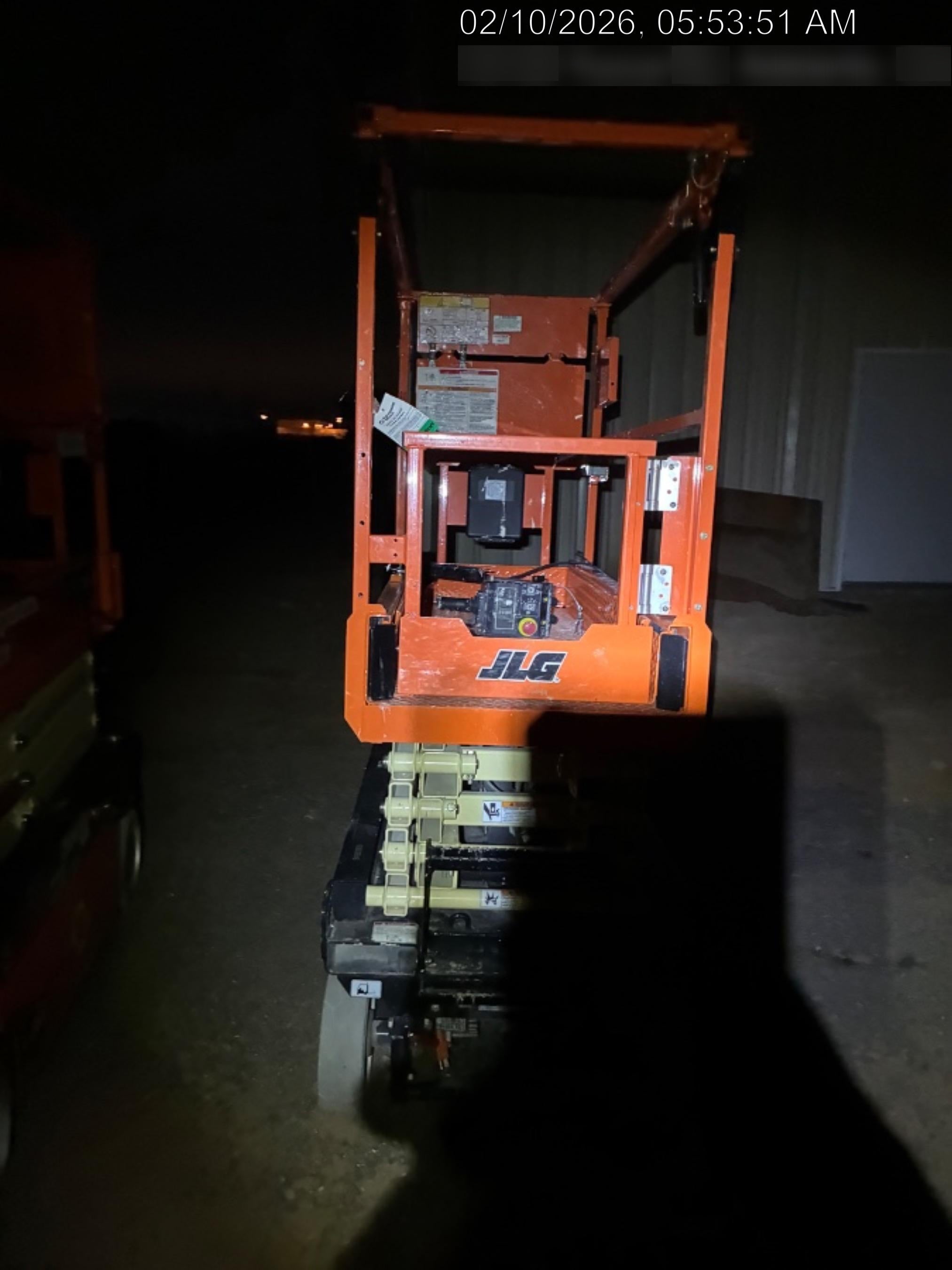 2025 JLG ES1932